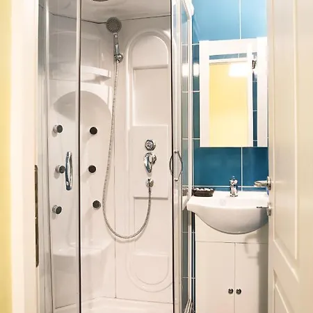 Black Church براشوف